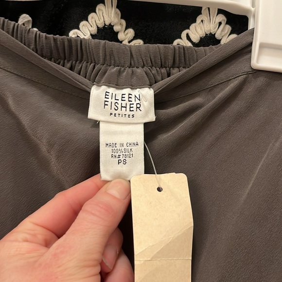 Eileen Fischer silk petite skirt and tank set - Picture 3 of 6